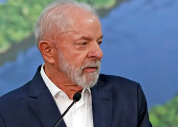 EUA suspendem tarifa de 40% após conversa entre Lula e Trump