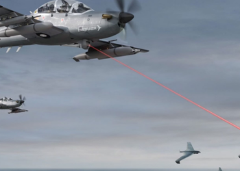 Embraer apresenta Super Tucano antidrone com sensores e armas guiadas de alta precisão