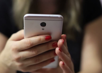 Smartphones e hemorroidas: o perigo de tempo prolongado no vaso