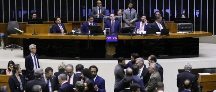 Governo critica substitutivo aprovado na Câmara do projeto Antifacção