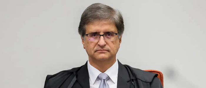 Supremo Tribunal Federal continua julgamento do Núcleo 3 da trama golpista, com procurador-geral pedindo condenação de militares e policial federal por tentativa de golpe contra a democracia e ameaças a autoridades.