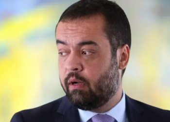 Governador do RJ defende mais recursos e autonomia policial em audiência sobre segurança
