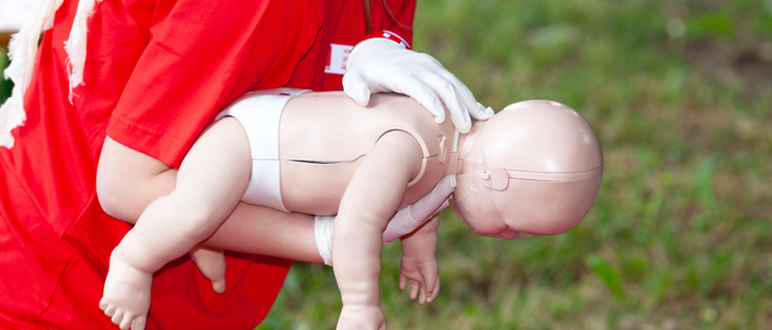 Engasgo em bebês, crianças e adultos: como agir corretamente