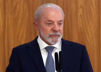 Durante evento no Palácio do Planalto, Lula afirmou que a prisão de Bolsonaro e de altos oficiais condenados pela tentativa de golpe demonstra que o Brasil atingiu maturidade democrática.