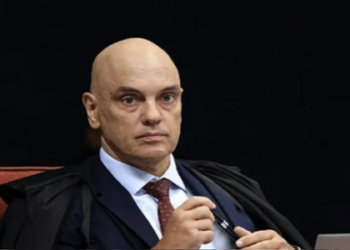 Moraes rejeita pedido de exame médico para Bolsonaro e retira solicitação de processo sobre trama golpista