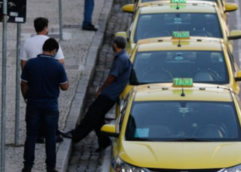 Nova lei permite transferência de outorga e isenta taxímetros por cinco anos
