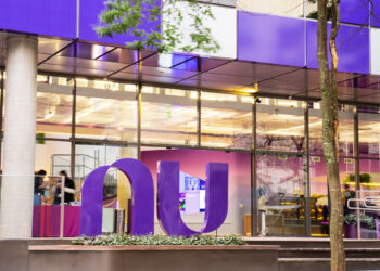 Nubank nega rumores de falência após liquidação de Banco Master e Will Bank, reforça resultados financeiros sólidos e descarta qualquer risco aos clientes.