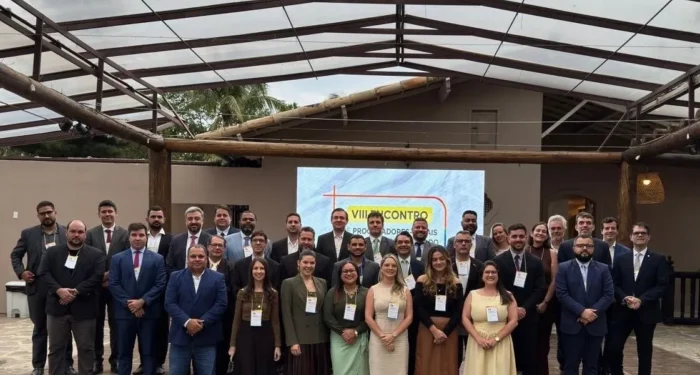 Evento reúne procuradores em Cabo Frio; Quissamã acompanha debates sobre transparência, responsabilidade jurídica e finanças públicas.