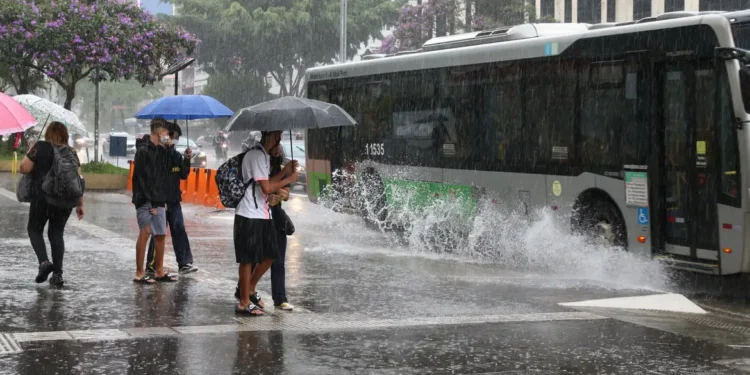 Previsão indica novos ciclones extratropicais no Sul e Sudeste do Brasil em novembro.