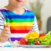 Nova lei sancionada no Rio de Janeiro inclui nutrição e terapia alimentar na política estadual de proteção às pessoas com TEA.