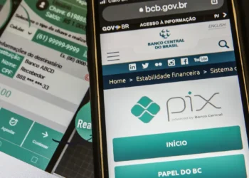 Novas regras do PIX reforçam a devolução de valores em casos de fraude, com rastreio ampliado e maior proteção ao usuário.