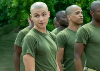 Resenha da série Boots (Netflix): análise dos personagens, temas de identidade LGBTQ+, pressão militar e crescimento pessoal em meio ao treinamento dos fuzileiros nos anos 1990.