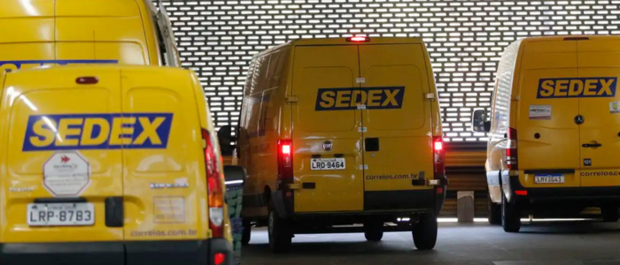 Crise financeira dos Correios pressiona contas públicas e aumenta projeção de déficit fiscal, afirma Ministério da Fazenda. Governo usa margem orçamentária para compensar prejuízos.