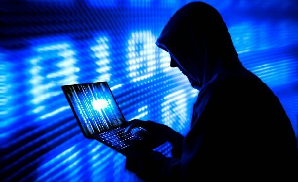 Suprema Corte julga responsabilidade de provedores por pirataria online.