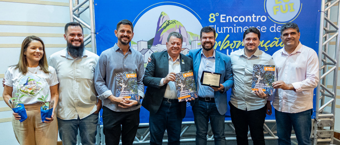 Macaé apresenta Manual de Arborização Urbana e é homenageada por ações ambientais durante 8º Encontro Fluminense de Arborização Urbana, com foco em planejamento e sustentabilidade.