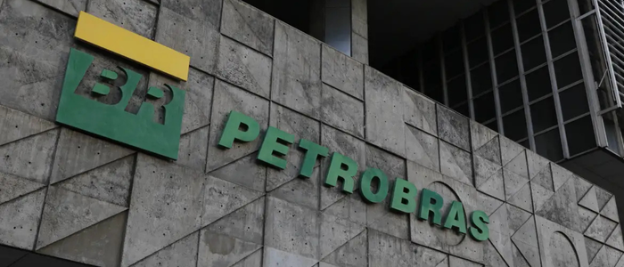 Greve nacional dos petroleiros paralisa plataformas e refinarias em diversas regiões do Brasil, após discordância com proposta da Petrobras. A FUP reivindica avanços em planos de aposentadoria e melhorias salariais.