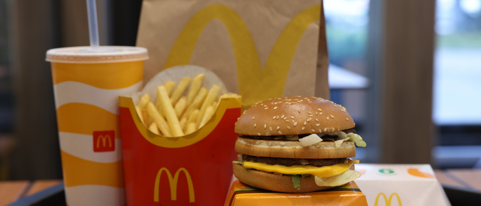 O Carf decidiu que sobremesas do McDonald’s devem ser classificadas como bebidas lácteas, e não como sorvetes, anulando R$ 324 milhões em tributos federais.