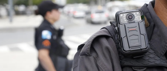 Câmeras corporais flagraram desvio de armas na operação contenção