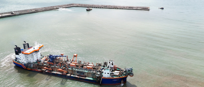 Açu se consolida como porto da transição energética com adoção de HVO nas dragas da Van Oord
