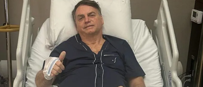 Jair Bolsonaro passa por novo procedimento não cirúrgico para conter crises recorrentes de soluço e deve seguir internado para observação médica.