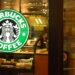 Starbucks pagará US$ 38,9 milhões em acordo em Nova York.
