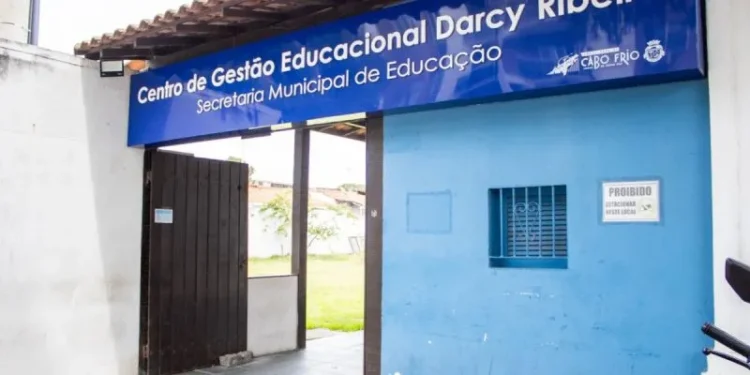 Renovação automática, validação documental em 2026 e movimentação interna em janeiro marcam nova fase da educação de Cabo Frio.