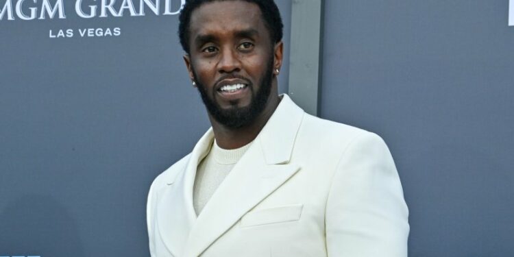 Defesa de Diddy contesta condenação e acusa juiz de extrapolar decisão do júri.