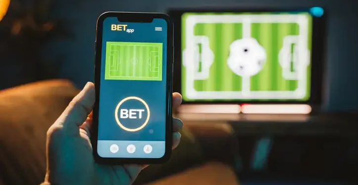 Novas regras para publicidade de bets entram em vigor no dia 17 e exigem alertas sobre dependência e perdas financeiras.