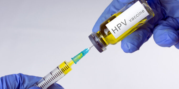 Ministério da Saúde amplia estratégia de vacinação contra HPV.