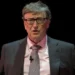 Bill Gates afirma que o avanço da inteligência artificial pode facilitar o bioterrorismo e defende regras globais de governança.