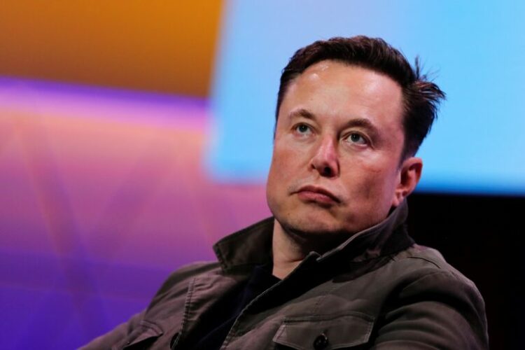 Elon Musk pode se tornar trilionário com possível IPO da SpaceX