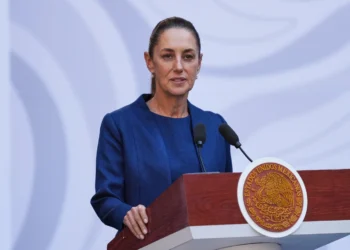 México suspende exportações de petróleo para Cuba após ordem de Trump que prevê tarifas a países que abastecem a ilha.