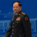 Investigação contra Zhang Youxia revela suspeitas de espionagem nuclear e corrupção, abalando o alto comando do Exército chinês.