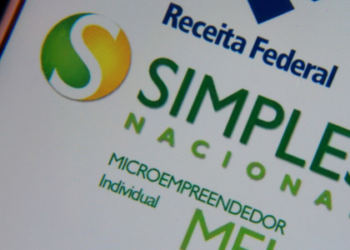 Prazo para microempreendedores individuais solicitarem reenquadramento no Simples Nacional e Simei termina em 30 de janeiro de 2026.