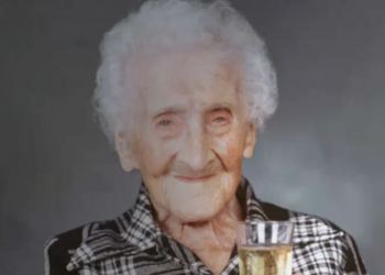 Jeanne Louise Calment segue como a pessoa mais velha da história com idade comprovada