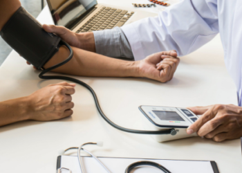 Ebserh abre inscrições para concurso médico com salários de até R$ 19,1 mil