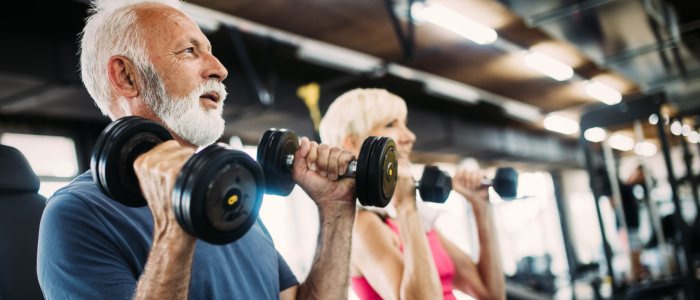 Altas temperaturas e a chegada do Carnaval aumentam a procura por academias e atividades físicas. Setor fitness registra crescimento durante o verão brasileiro.