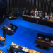 Estudo do Senado mostra que discursos nas sessões se tornaram mais curtos e voltados para redes sociais, com menos apartes, mas maior produtividade legislativa.