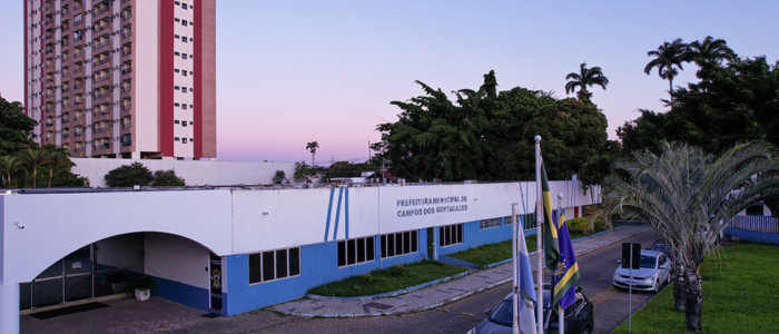 Estão abertas as inscrições para o concurso da Prefeitura de Campos dos Goytacazes, com salários de até R$ 4.200,16 e reserva de vagas para pessoas com deficiência e minorias.
