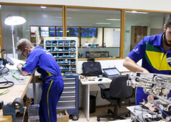 MEC regulamenta o Programa Juros por Educação, que permite a estados reduzir juros da dívida com a União em troca de investimentos na educação técnica e profissional.