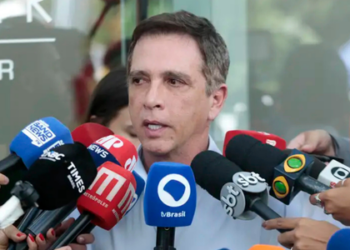 Equipe médica do Hospital DF Star informa que Jair Bolsonaro deve receber alta nesta quinta-feira, após cirurgia