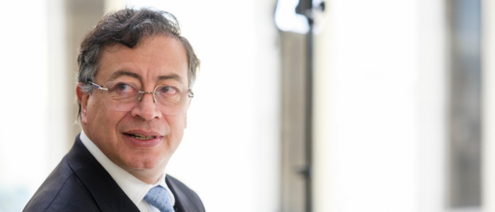 Gustavo Petro respondeu às acusações de Donald Trump sobre narcotráfico e à possibilidade de intervenção militar na Colômbia, condenando o ataque a Caracas e defendendo maior integração latino-americana.