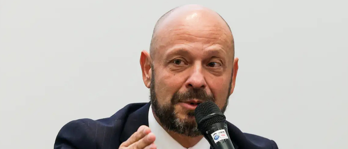 Beneficiários do INSS têm até 14 de fevereiro para pedir devolução de descontos indevidos. Governo já restituiu R$ 2,8 bilhões.
