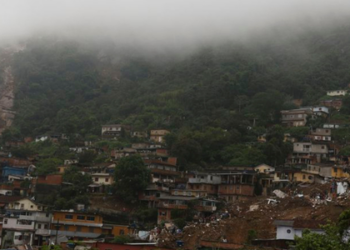 Defesa Civil alerta para chuva forte e queda de temperatura em Petrópolis