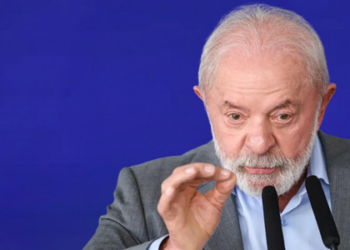 Lula afirma que guerra contra o Irã foi motivada por alegações falsas sobre armas nucleares e critica atuação dos EUA no conflito.