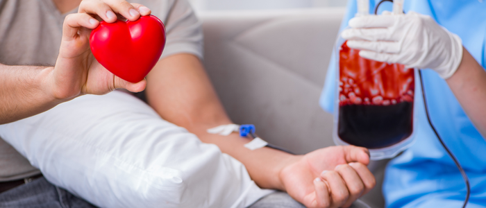A campanha “Solidariedade não tira férias” mobiliza doadores de sangue em Macaé. Atendimento é de segunda a sexta, com agendamento online disponível.