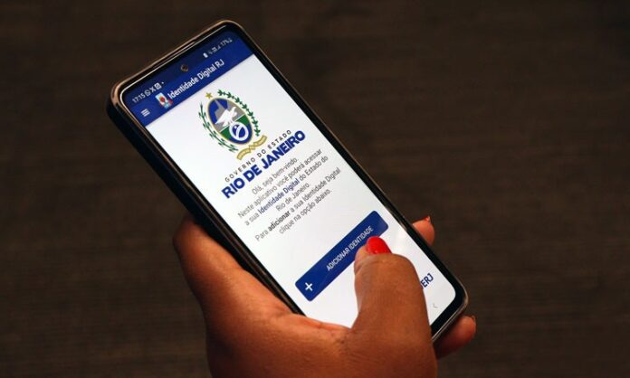 Detran RJ e Secretaria de Fazenda alertam sobre golpes do IPVA com sites falsos e reforçam que pagamentos devem ser feitos apenas em canais oficiais.