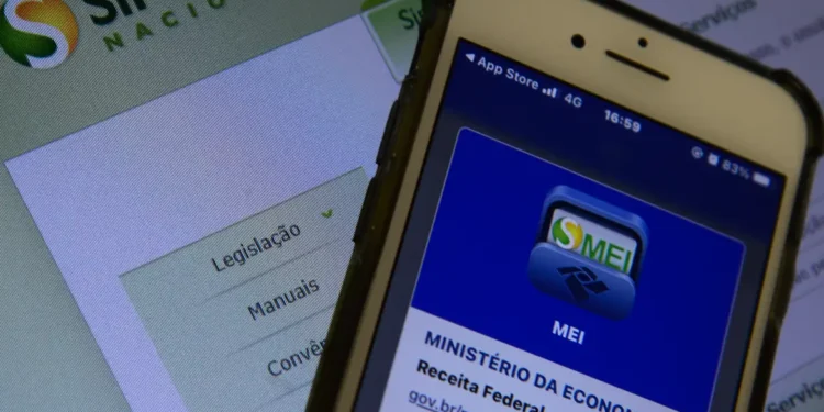 A contribuição mensal do MEI passou para R$ 81,05 em 2026, acompanhando o reajuste do salário mínimo. Saiba quem paga mais e como funciona o DAS.