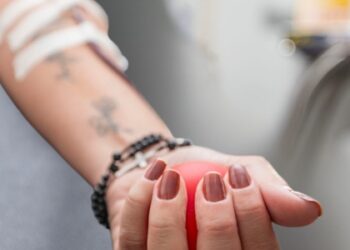 Campanha “Solidariedade Não Tira Férias” mobiliza doadores em Macaé para reforçar estoques de sangue antes do Carnaval.