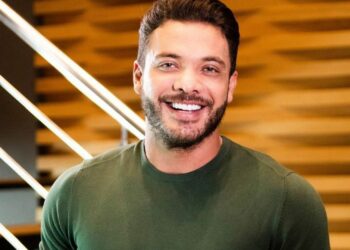 A ausência de Wesley Safadão no Festival de Verão de Cabo Frio provoca indignação, prejuízo financeiro e judicialização do caso pela produtora responsável.